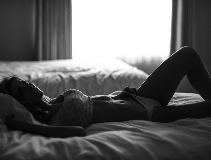 <h2>Plaisir intime et secret<br/>Élégant - Sûr -  Inoubliable</h2>